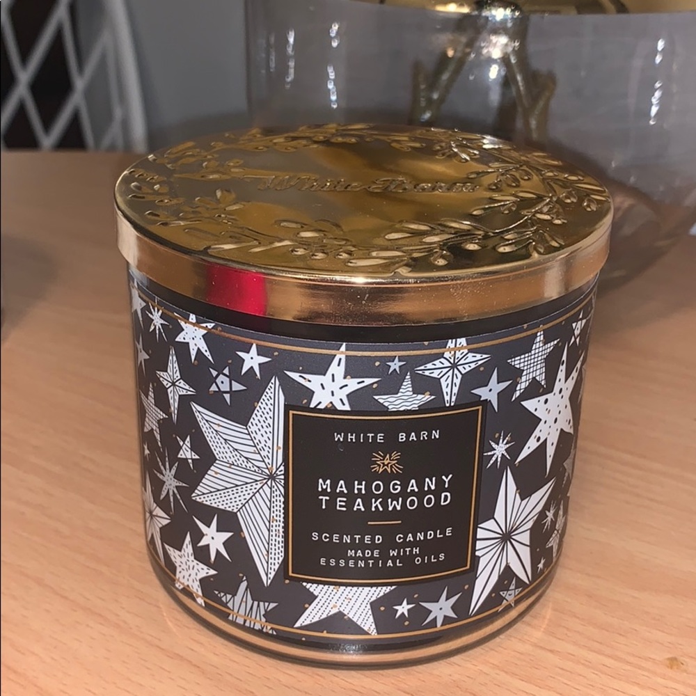 Bath and body works mahogany teakwood candle